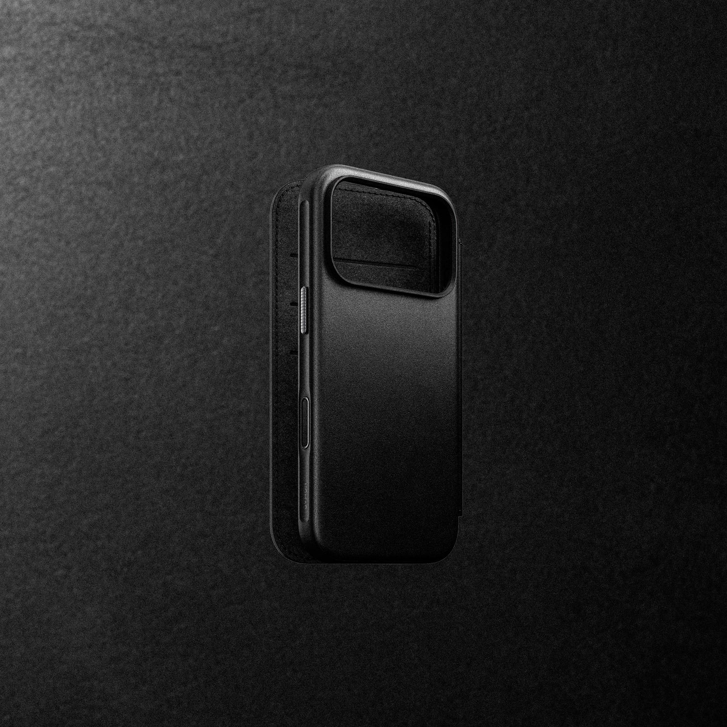Nomad Modern Folio - Nomad Leather - iPhone 17 Pro - Black